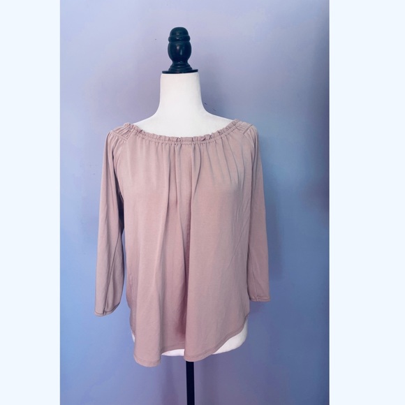 Crosby cold shoulder blush blouse - Picture 2 of 4